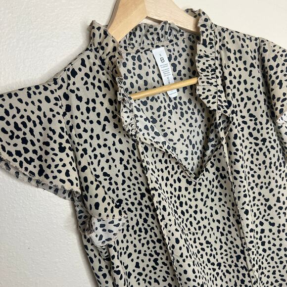 Animal Print Short Ruffle Sleeve Blouse Small - Picture 3 of 9